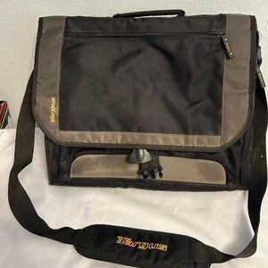 Targus Black and Tan Men's Messenger Bag